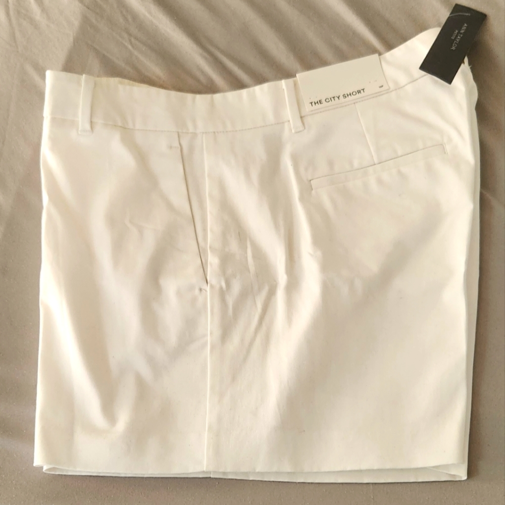 NWT ANN TAYLOR 12P "The City Shorts"